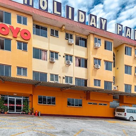 OYO 89864 Hotel Holiday Park Kota Kinabalu Exterior foto